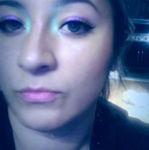 Meet your Posher, Karina